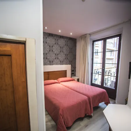 Centro بيت ضيافة *